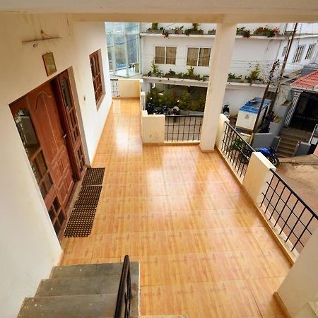 Al Haramain Home Stay Un -Married And Stag Groups Not Allowed Ooty Dış mekan fotoğraf